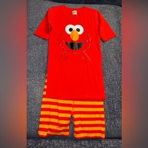Hanna Andersson Sesame Street Elmo short John pajamas, size 12